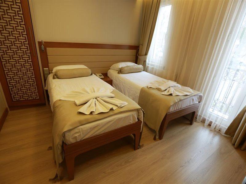 Sirkeci Park Hotel Istanboel Buitenkant foto
