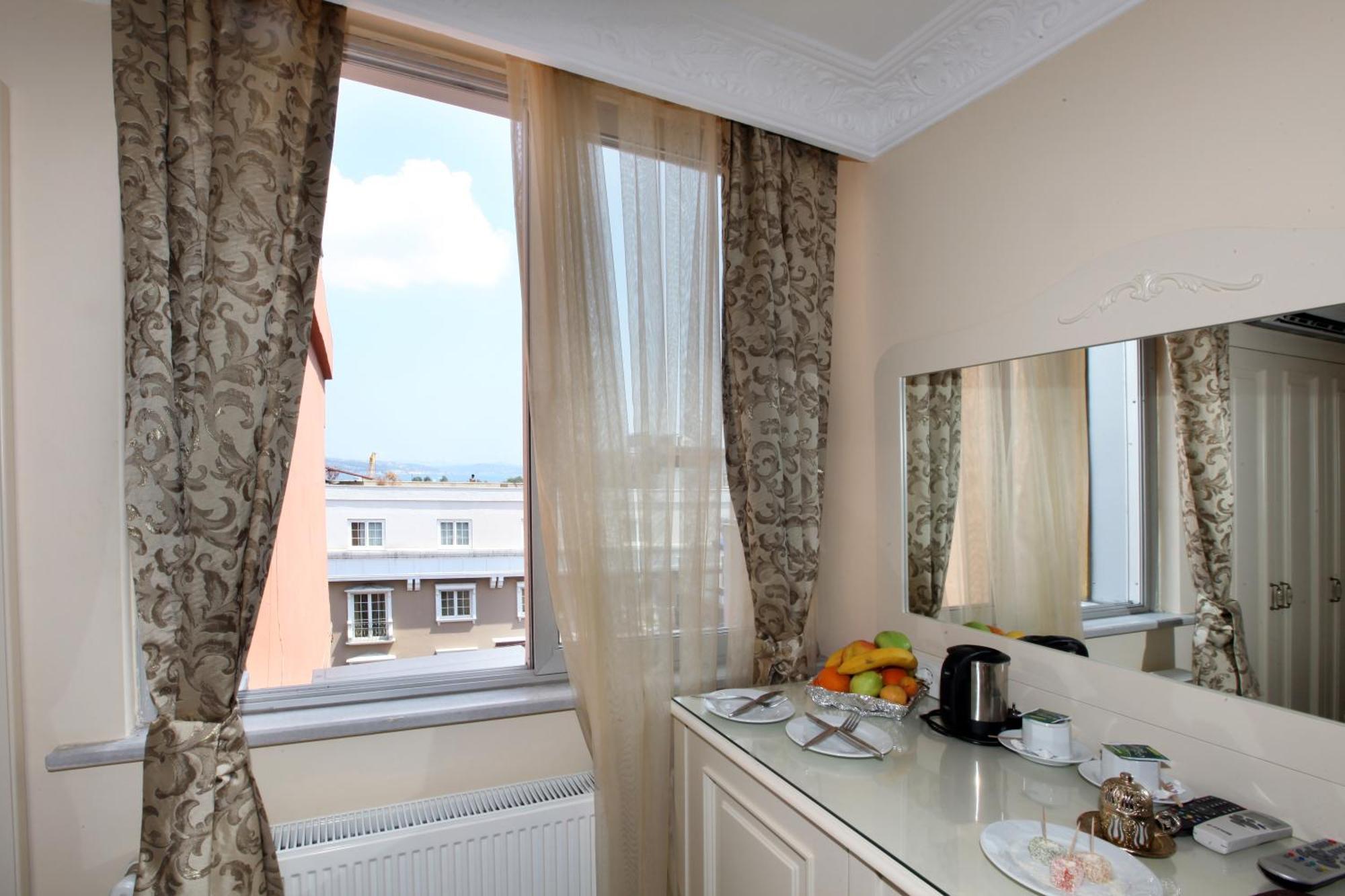 Sirkeci Park Hotel Istanboel Buitenkant foto