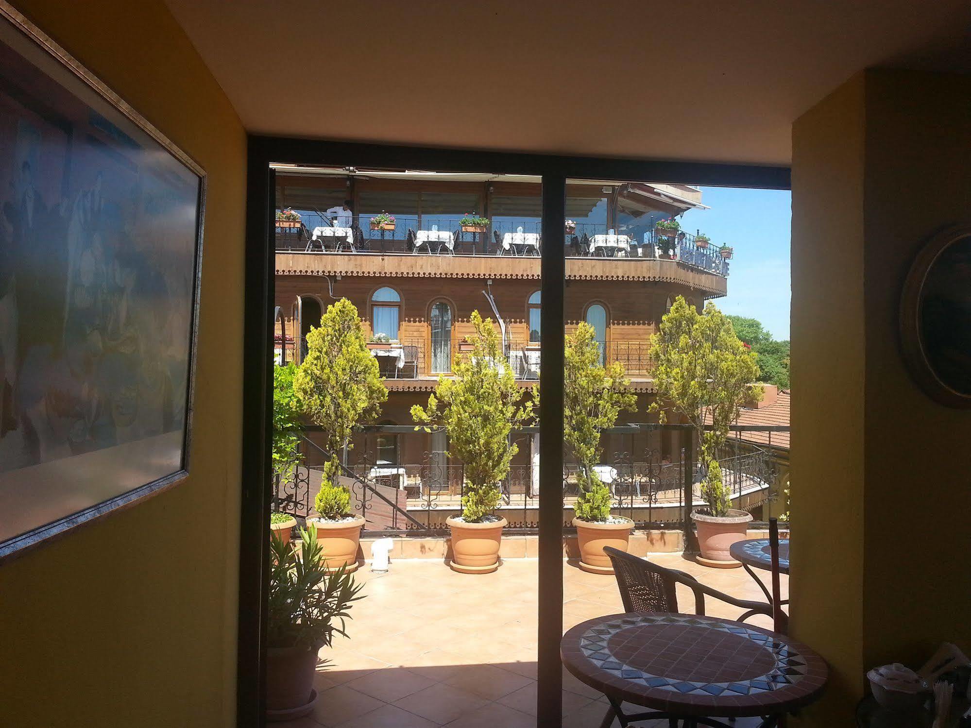 Sirkeci Park Hotel Istanboel Buitenkant foto