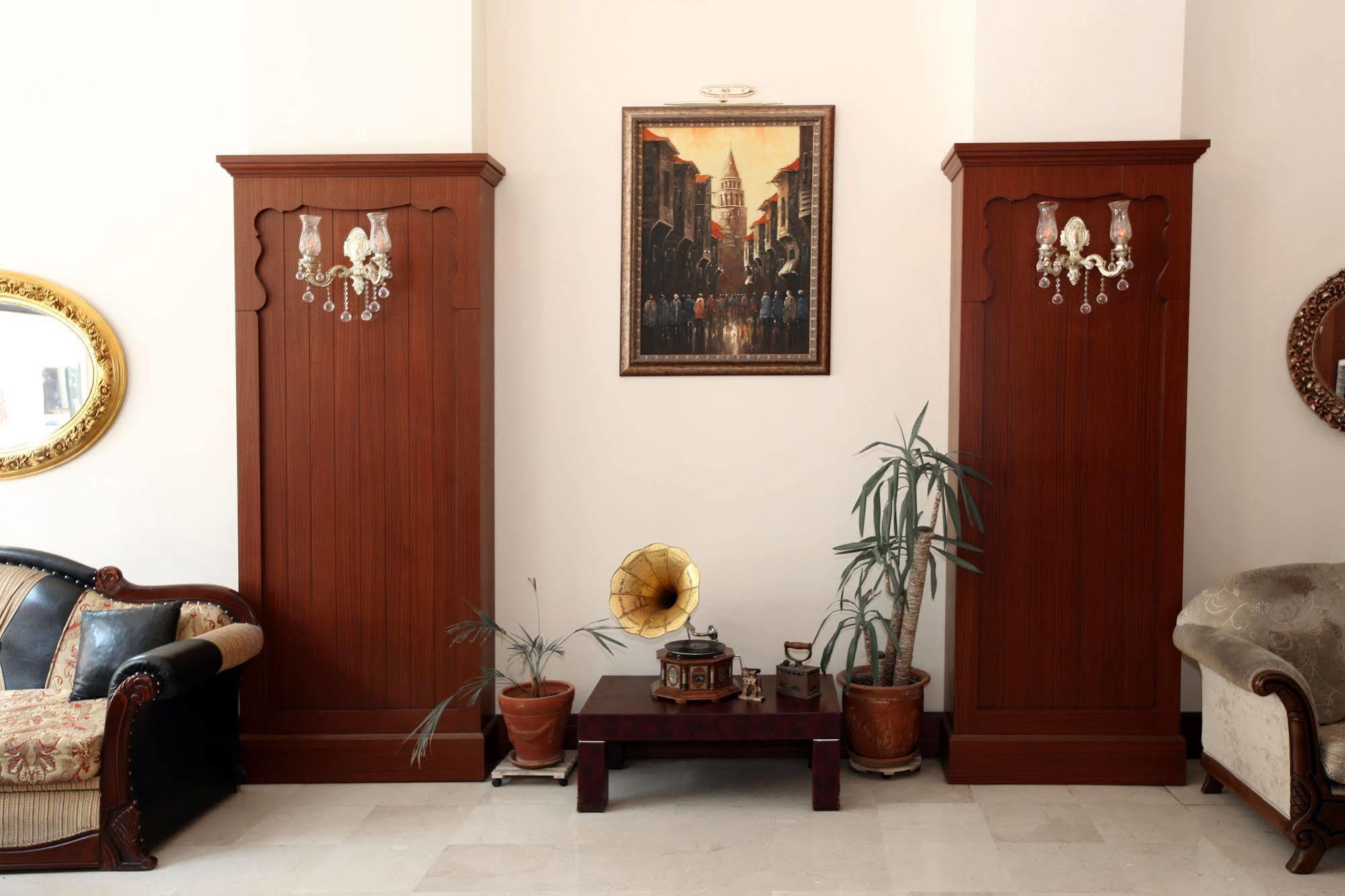 Sirkeci Park Hotel Istanboel Buitenkant foto