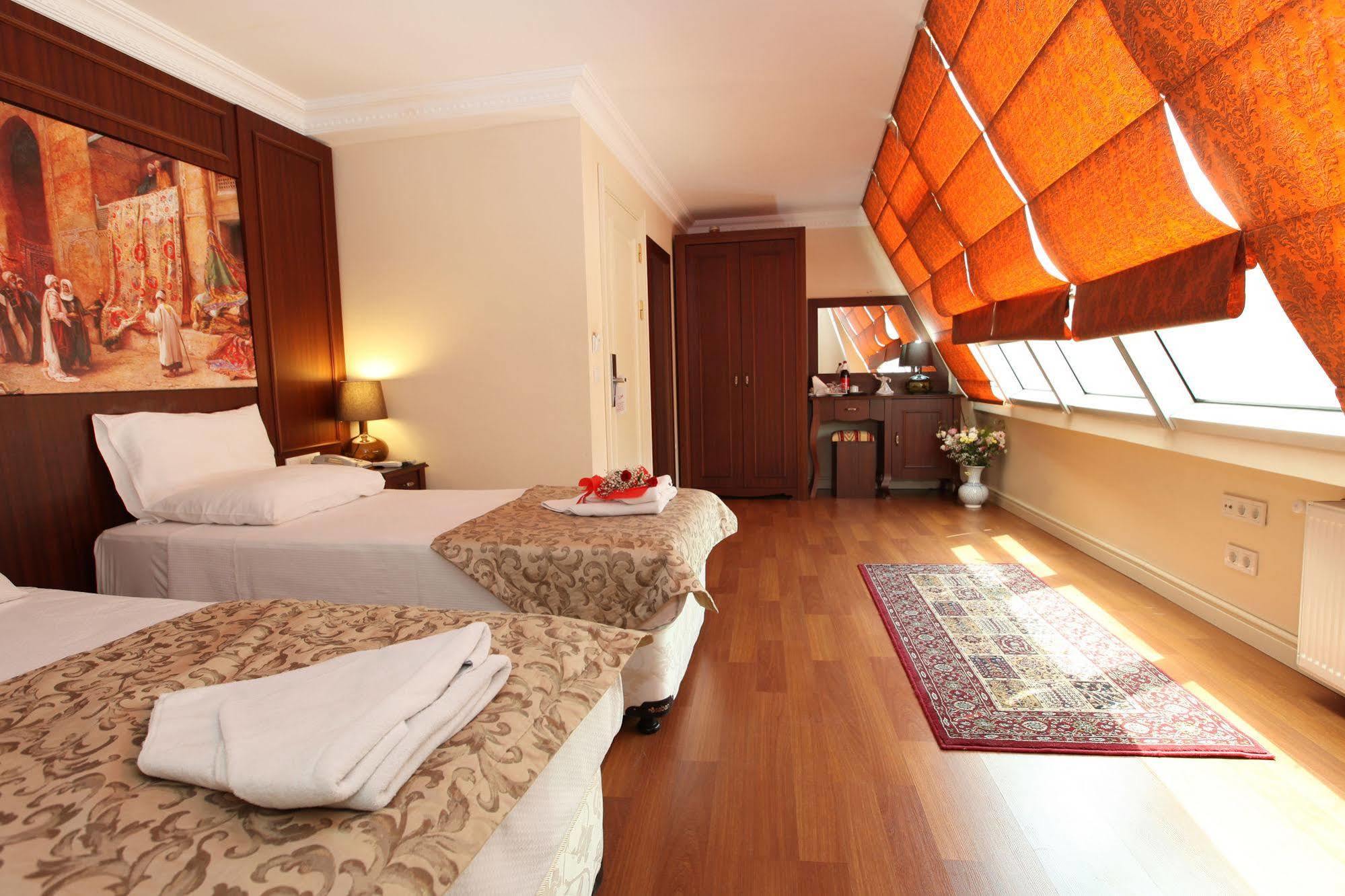 Sirkeci Park Hotel Istanboel Buitenkant foto